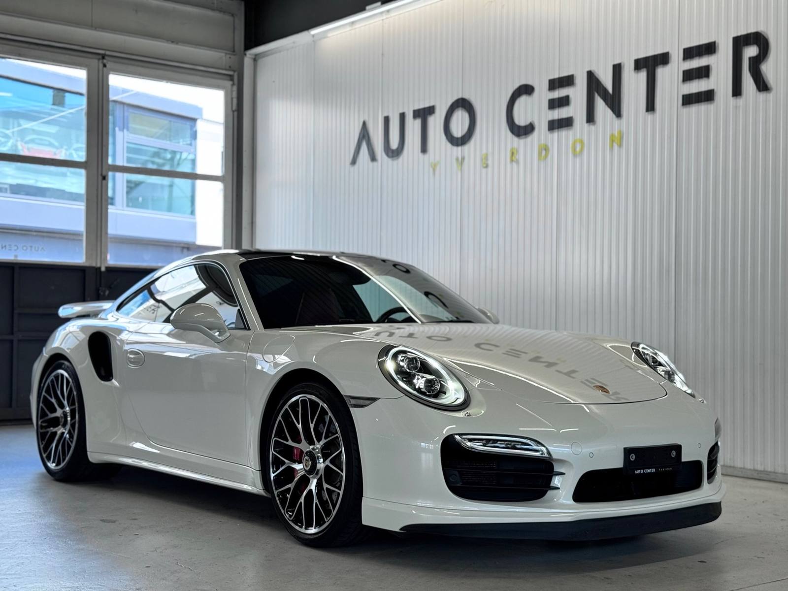Porsche 911 Turbo PDK (2015)